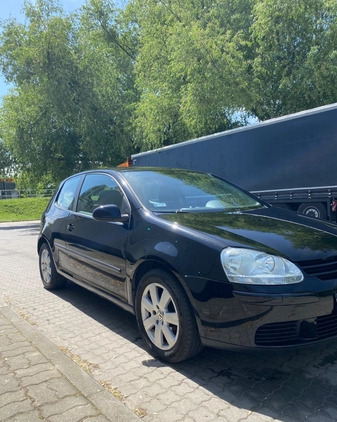 Volkswagen Golf cena 11300 przebieg: 193438, rok produkcji 2005 z Rzeszów małe 56